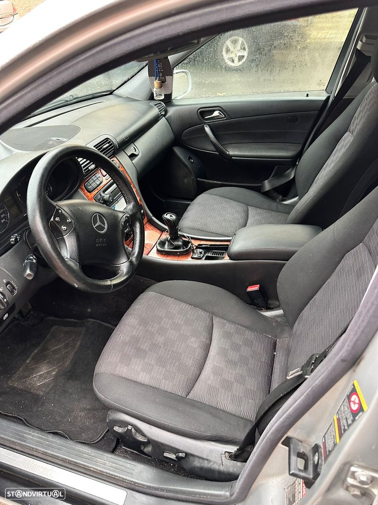 Mercedes-Benz C 220 T CDI Classic - 4