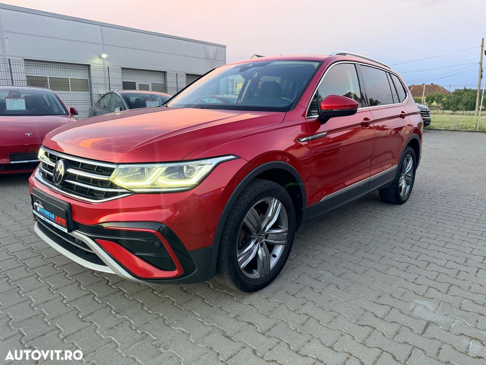 Volkswagen Tiguan - 1