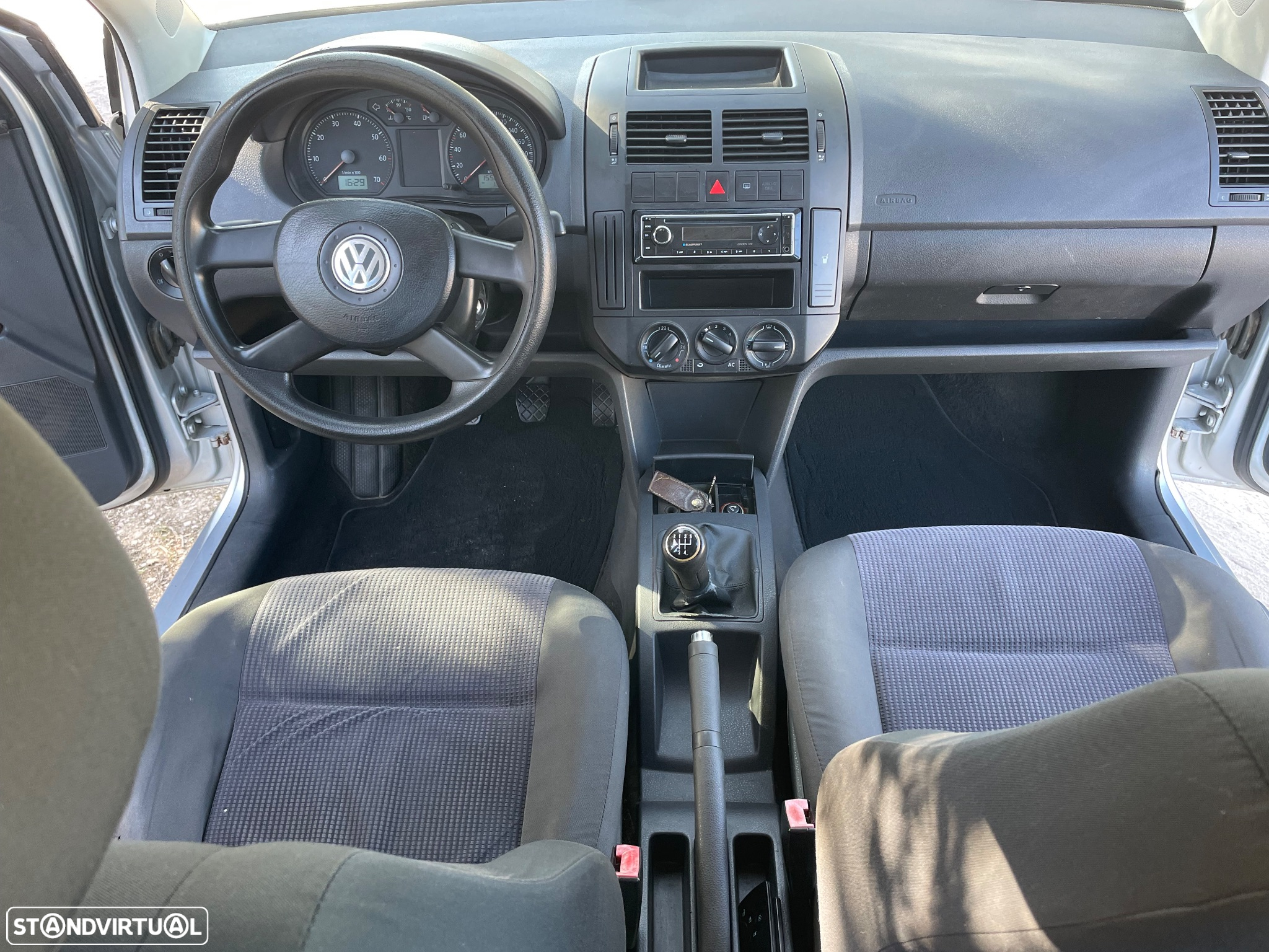 VW Polo 1.2 Confortline - 28