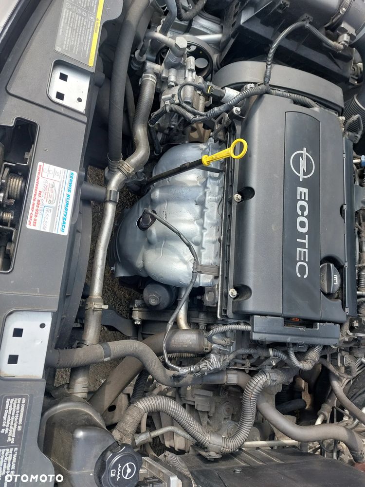 Opel Insignia 1.8 Sport - 15