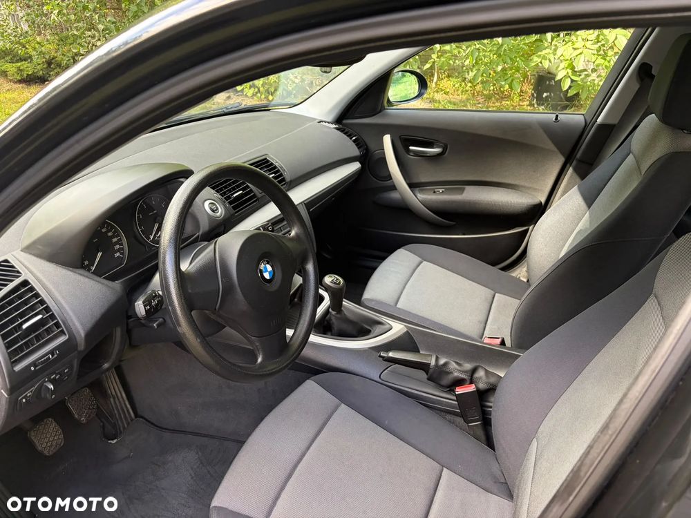 BMW Seria 1 - 16