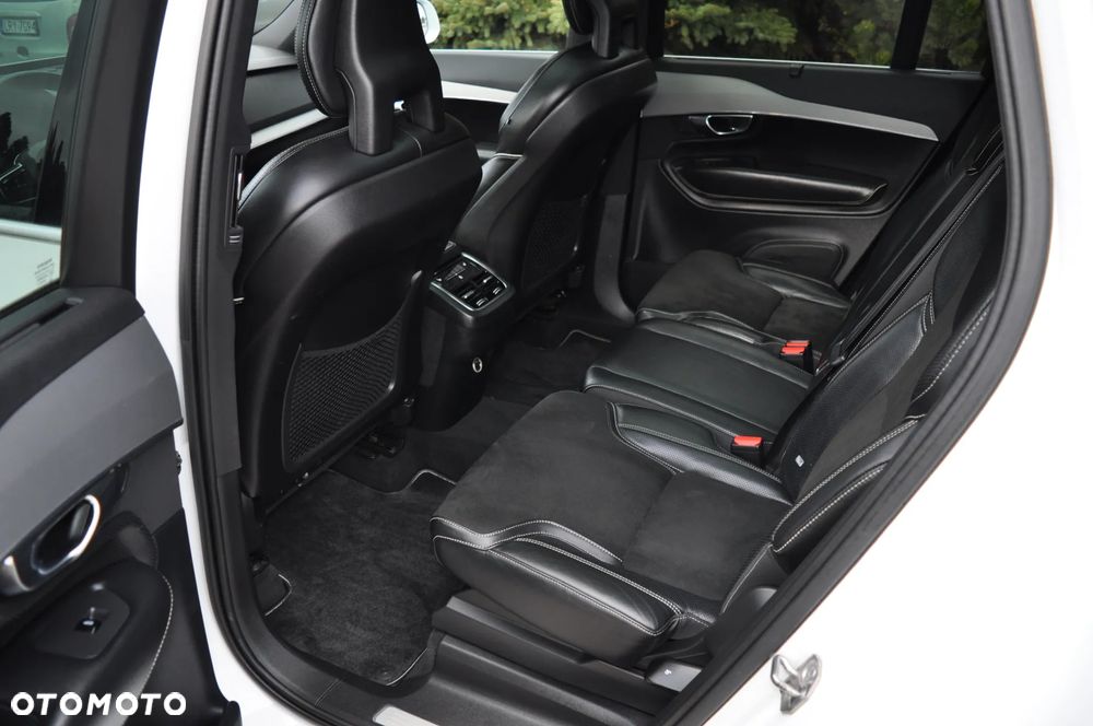 Volvo XC 90 D5 AWD R-Design - 29