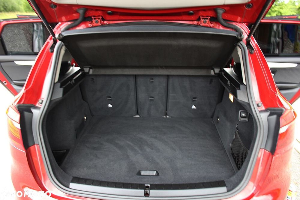BMW Seria 2 216d - 28