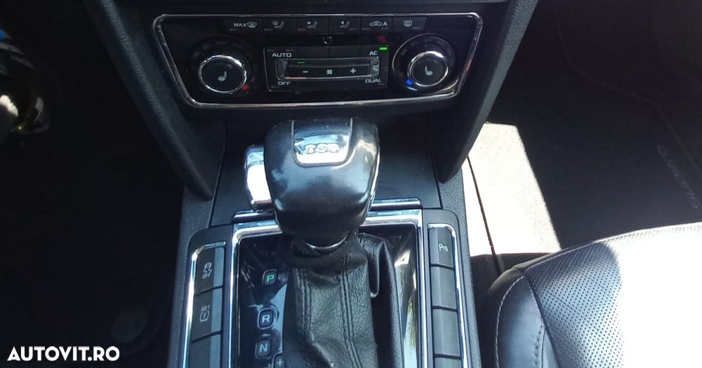 Skoda Superb 2.0 TDI Ambition DSG - 11
