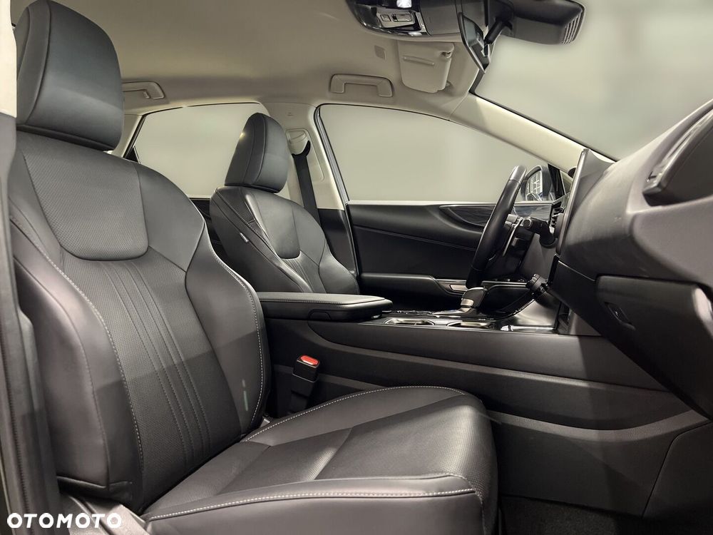 Lexus NX 350h Business AWD - 12