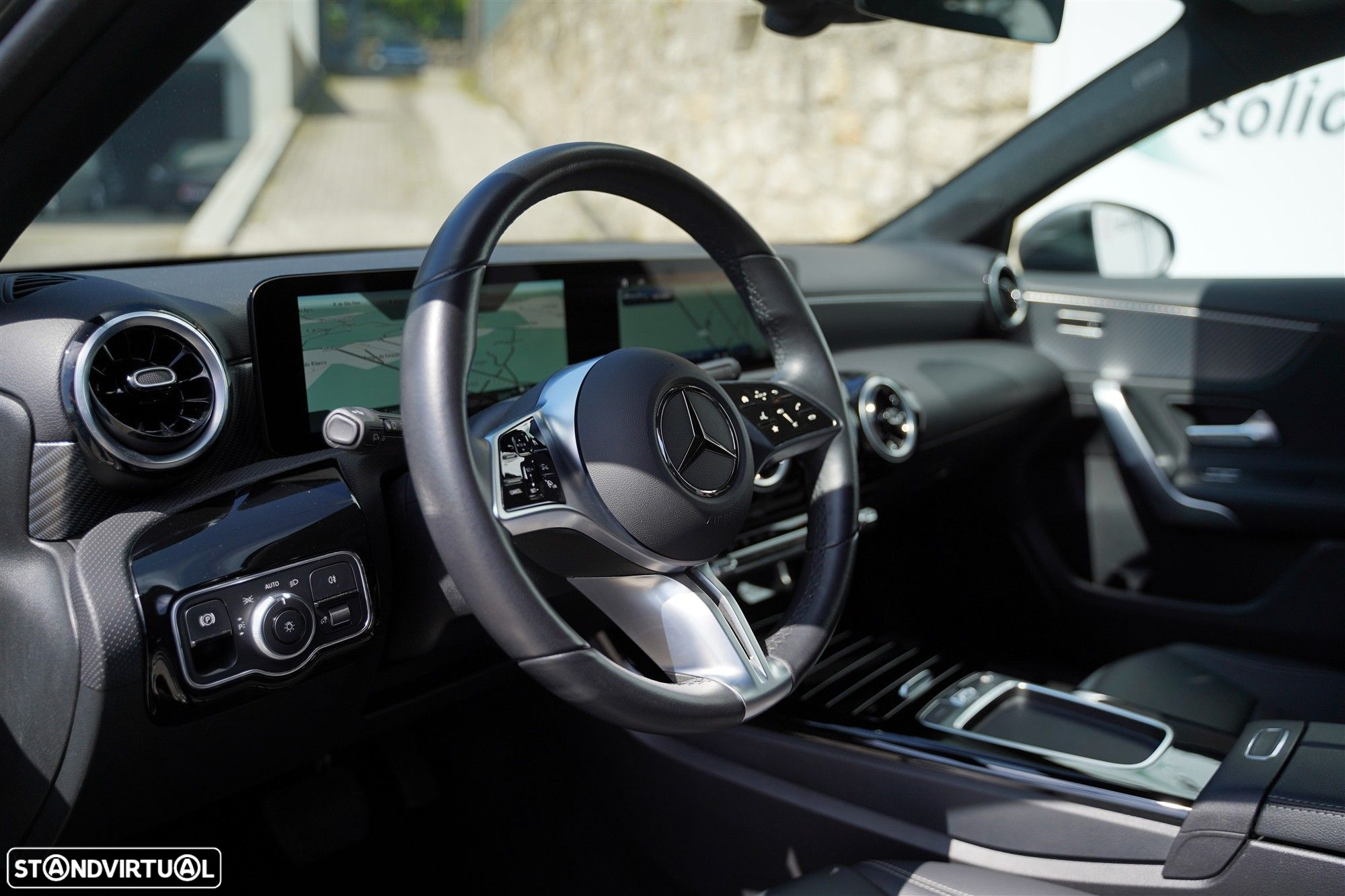 Mercedes-Benz A 250 e - 35