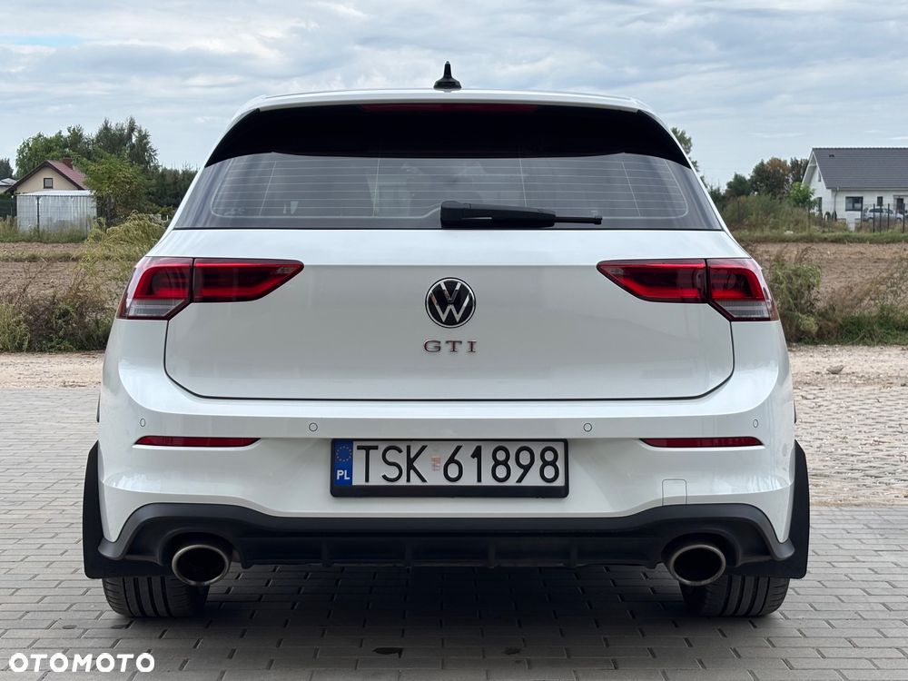 Volkswagen Golf - 2