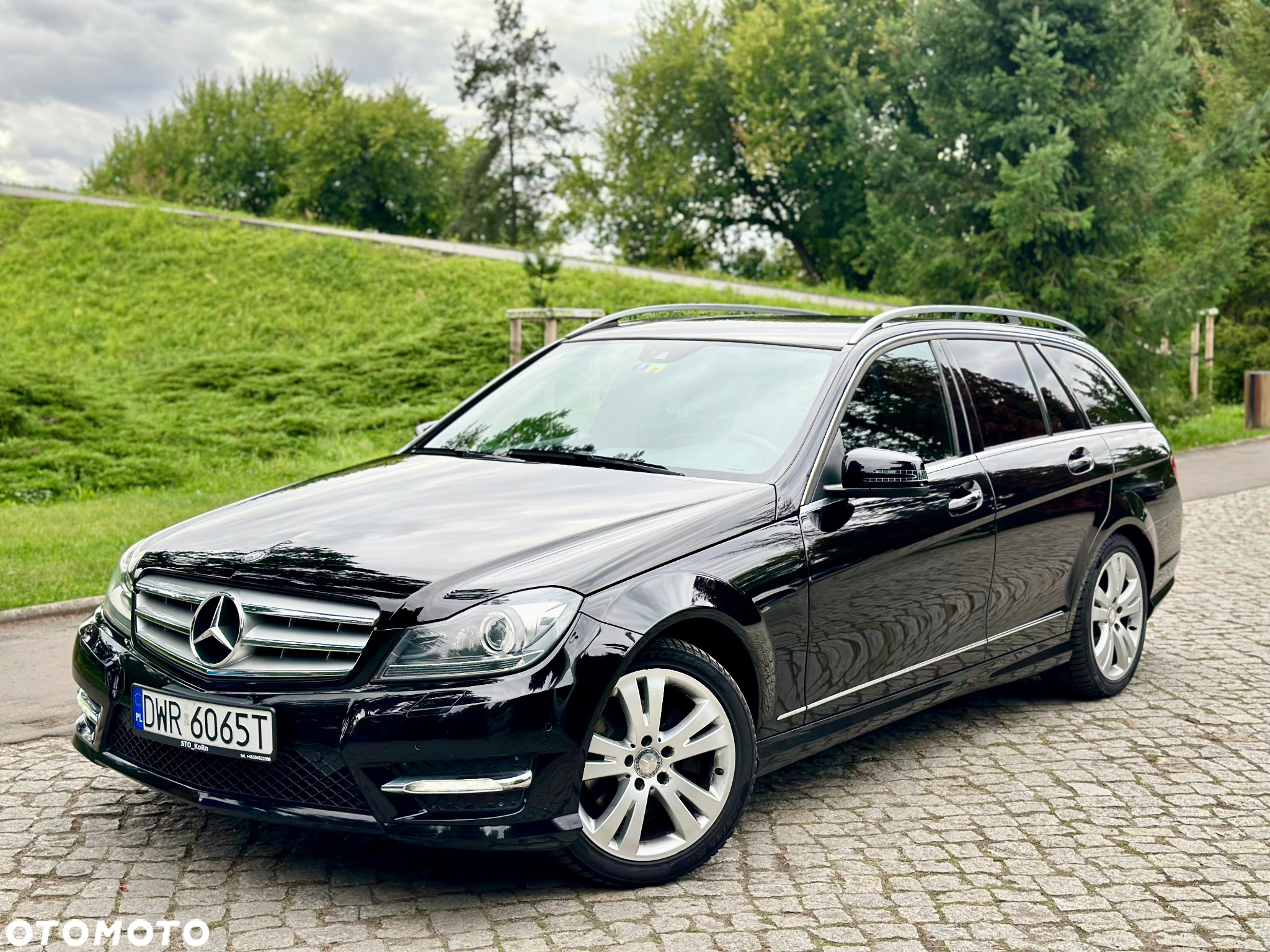 Mercedes-Benz Klasa C 250 T (BlueEFFICIENCY) 7G-TRONIC Avantgarde - 3