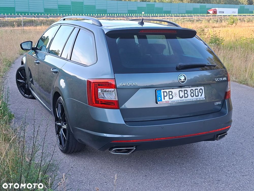 Skoda Octavia 2.0 TDI DSG RS - 15