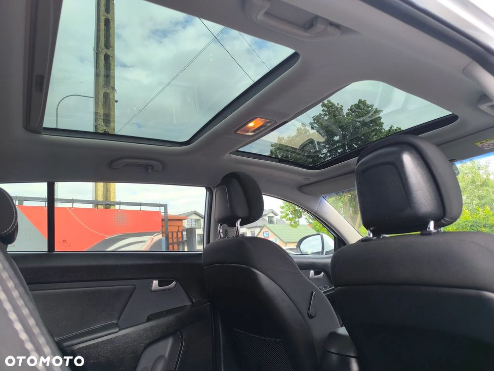 Kia Sportage 1.7 CRDI 2WD Dream-Team Edition - 22