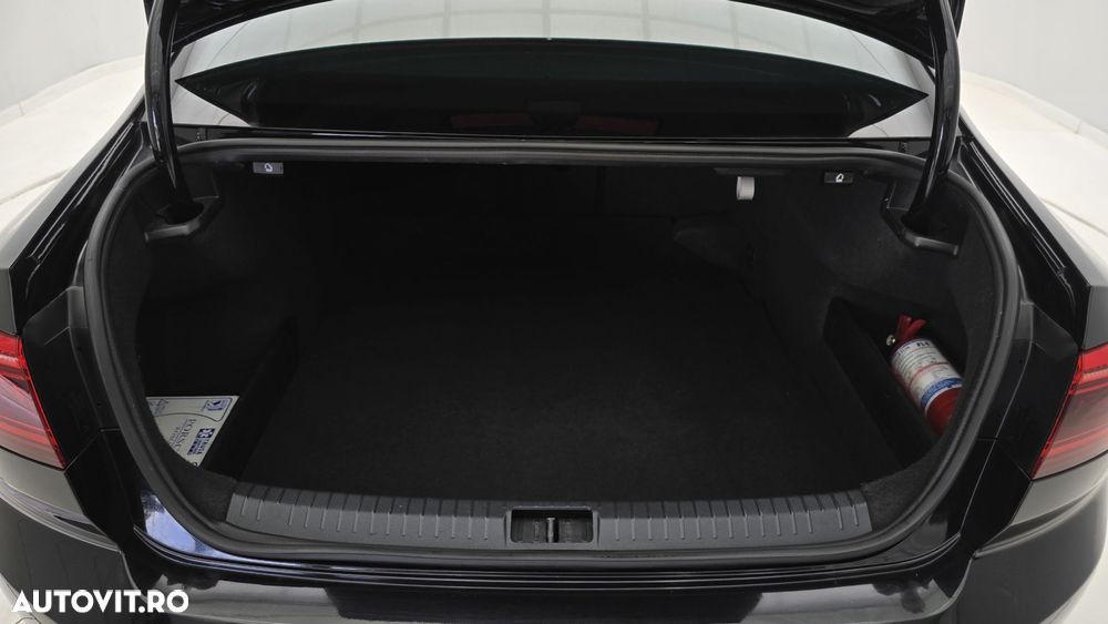 Volkswagen Passat 2.0 TDI DSG Comfortline - 25