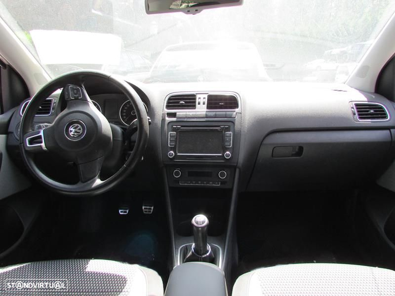 Volkswagen Cross Polo 1.6 TDi 2011 - Peças Usadas (5647) - 6