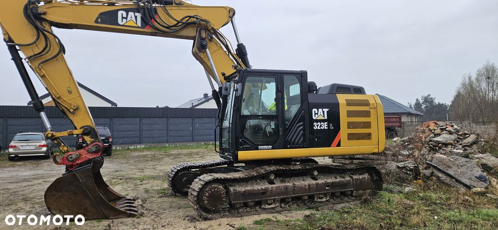 Caterpillar 323E - 1