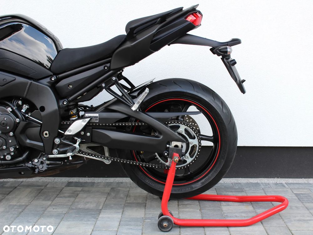 Yamaha FZ8 - 9