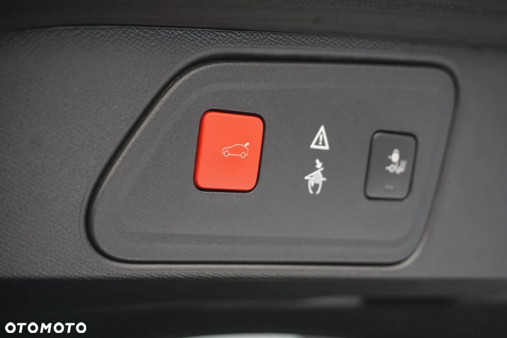 Peugeot 3008 1.6 THP Allure S&S EAT6 - 26