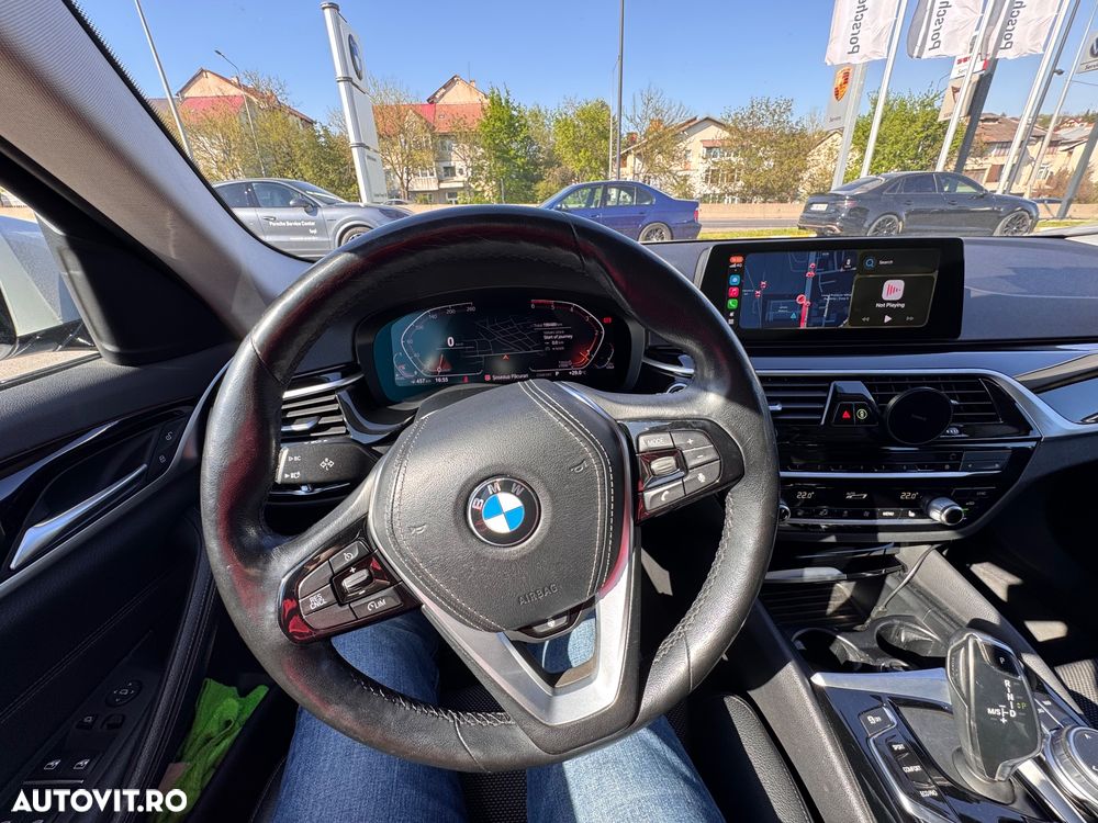 BMW Seria 5 520d Aut. - 11