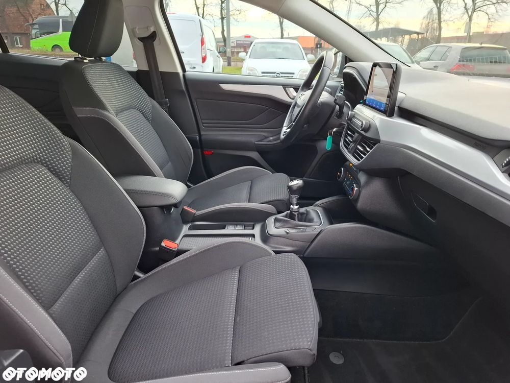 Ford Focus 2.0 EcoBlue Titanium - 9