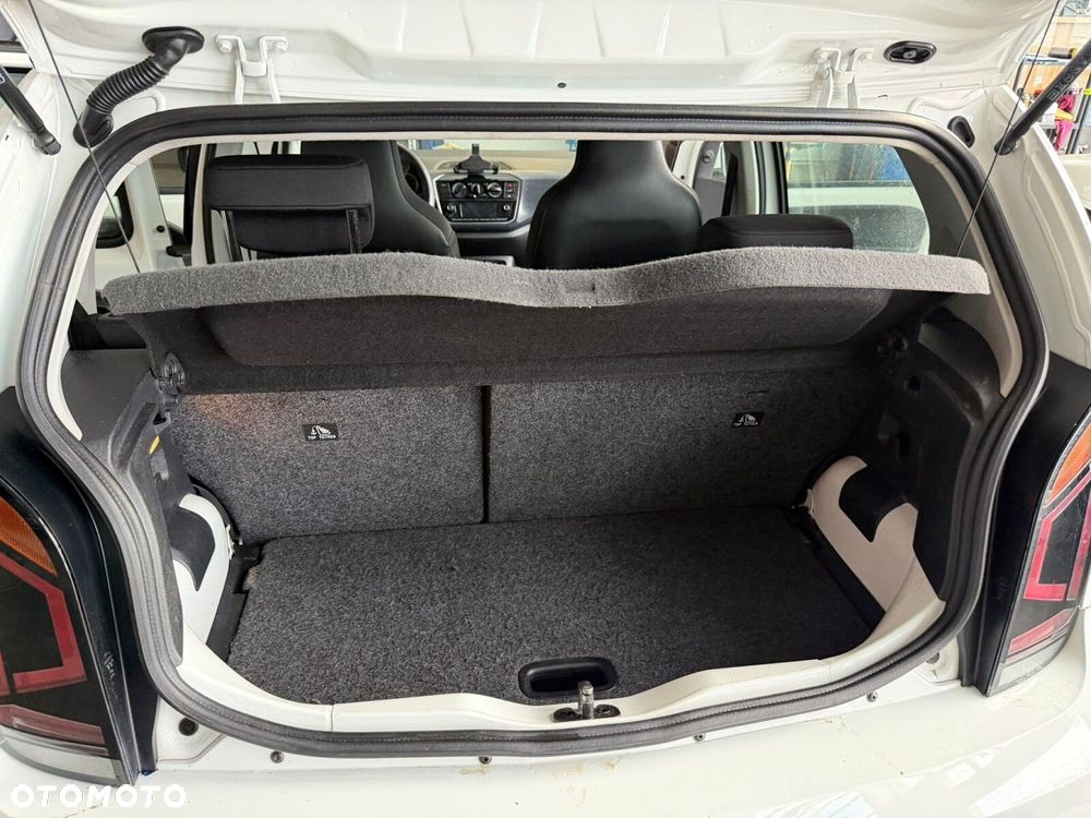 Volkswagen up! 1.0 move - 7