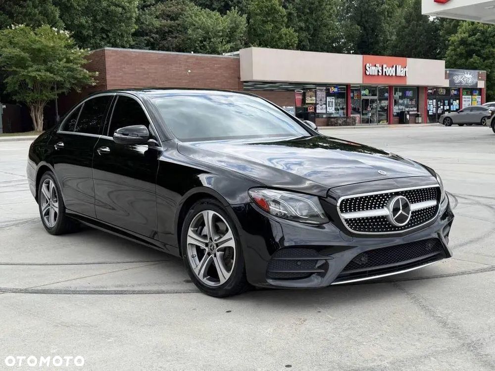 Mercedes-Benz Klasa E 300 9G-TRONIC - 4