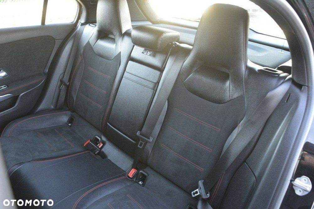 Mercedes-Benz Klasa A 180 AMG Line - 35