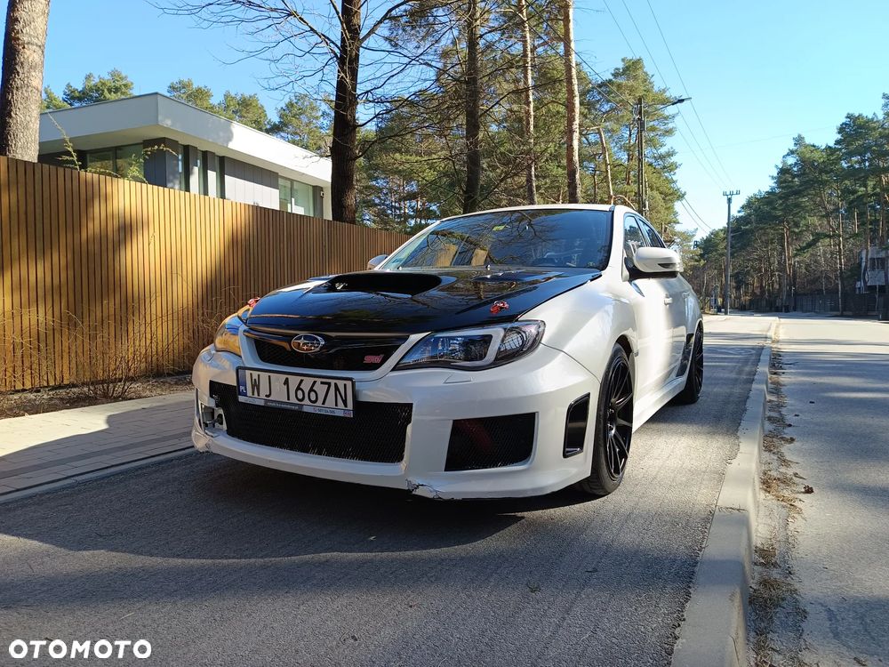 Subaru Impreza STI - 14