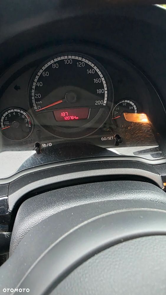 Volkswagen up! - 15