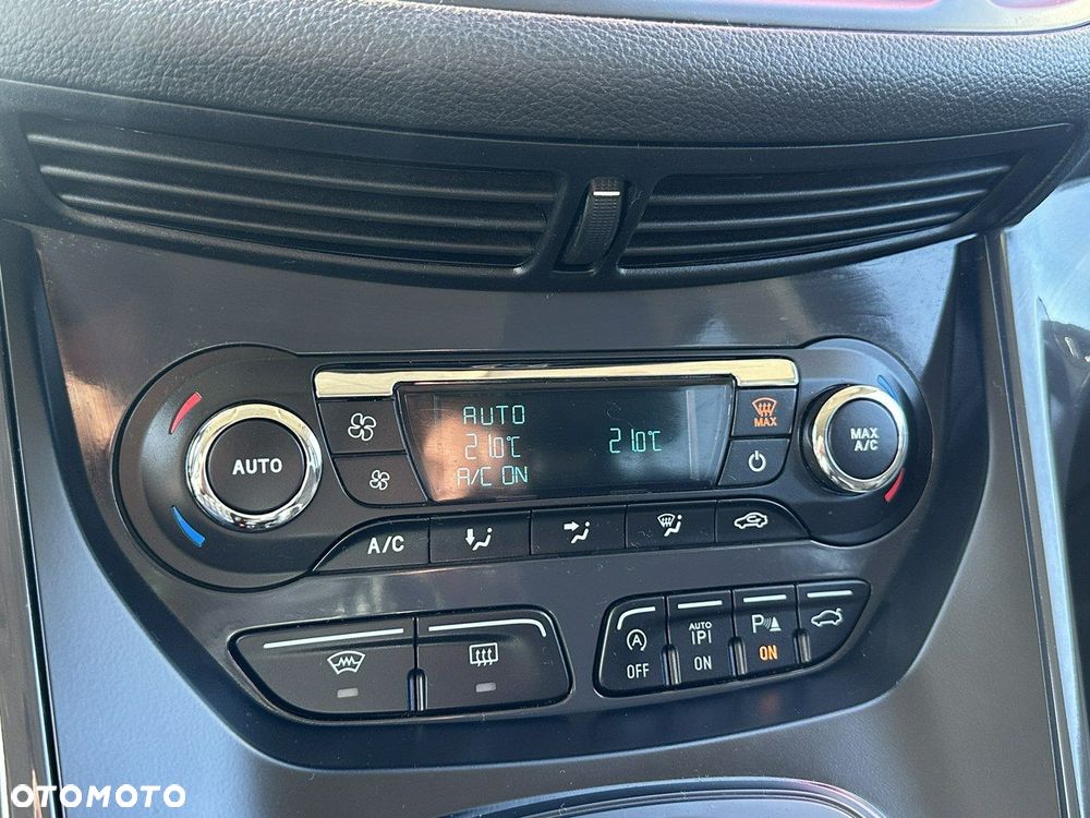 Ford Kuga 2.0 TDCi AWD Titanium - 25