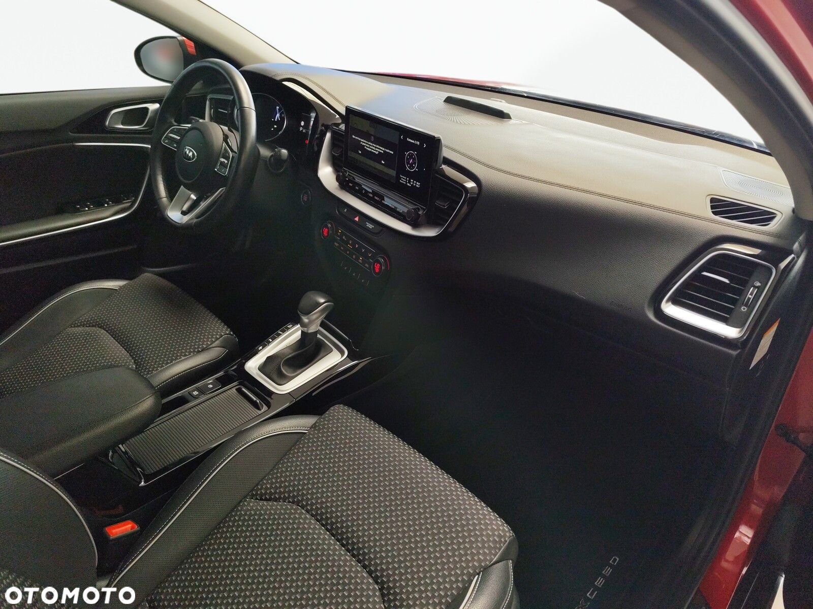 Kia XCeed - 20
