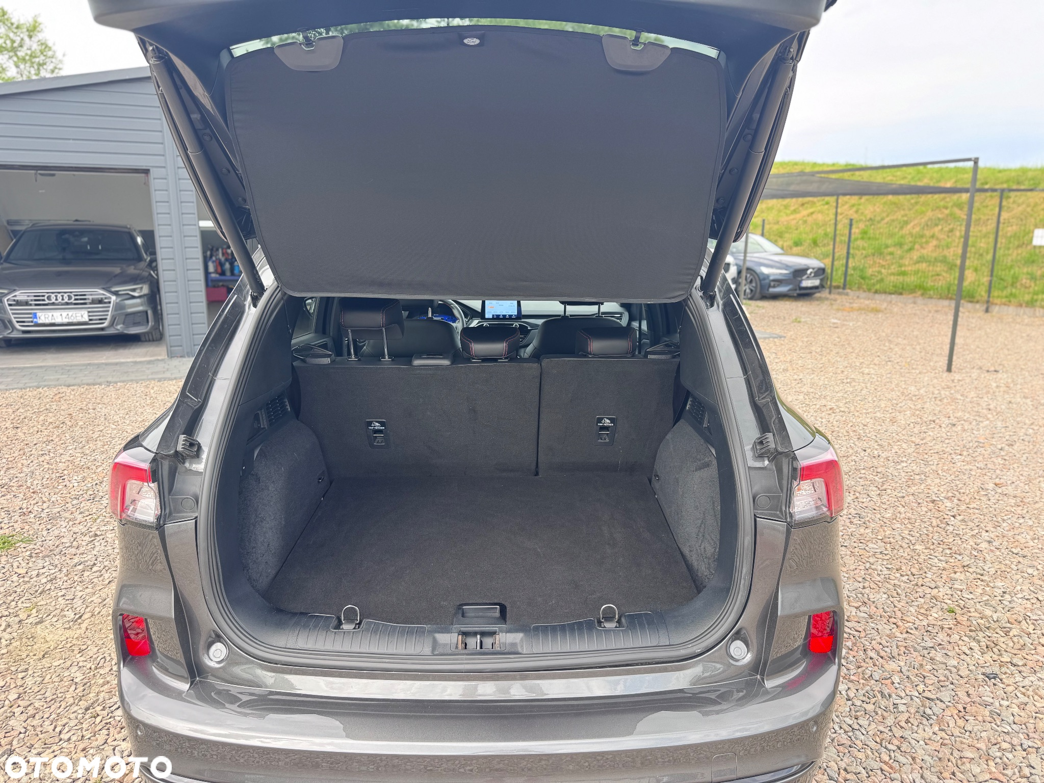 Ford Kuga 2.0 EcoBlue 4x4 ST-LINE X - 36