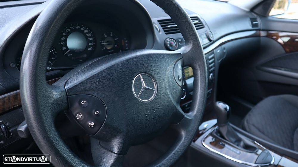 Mercedes-Benz E 200 CDI Auto Classic - 33