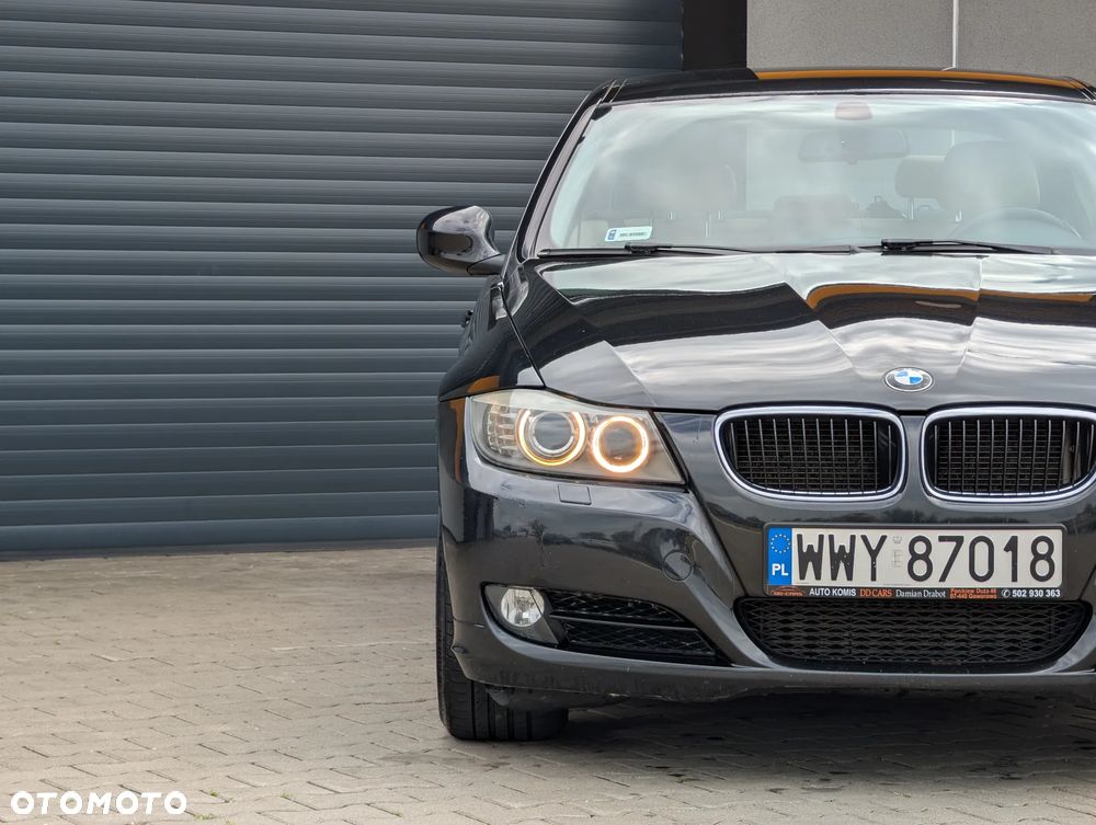 BMW Seria 3 318d Sport Line - 4