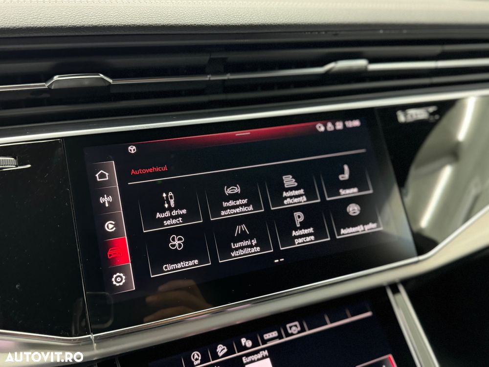 Audi Q8 55 TFSI quattro Tiptronic MHEV - 27