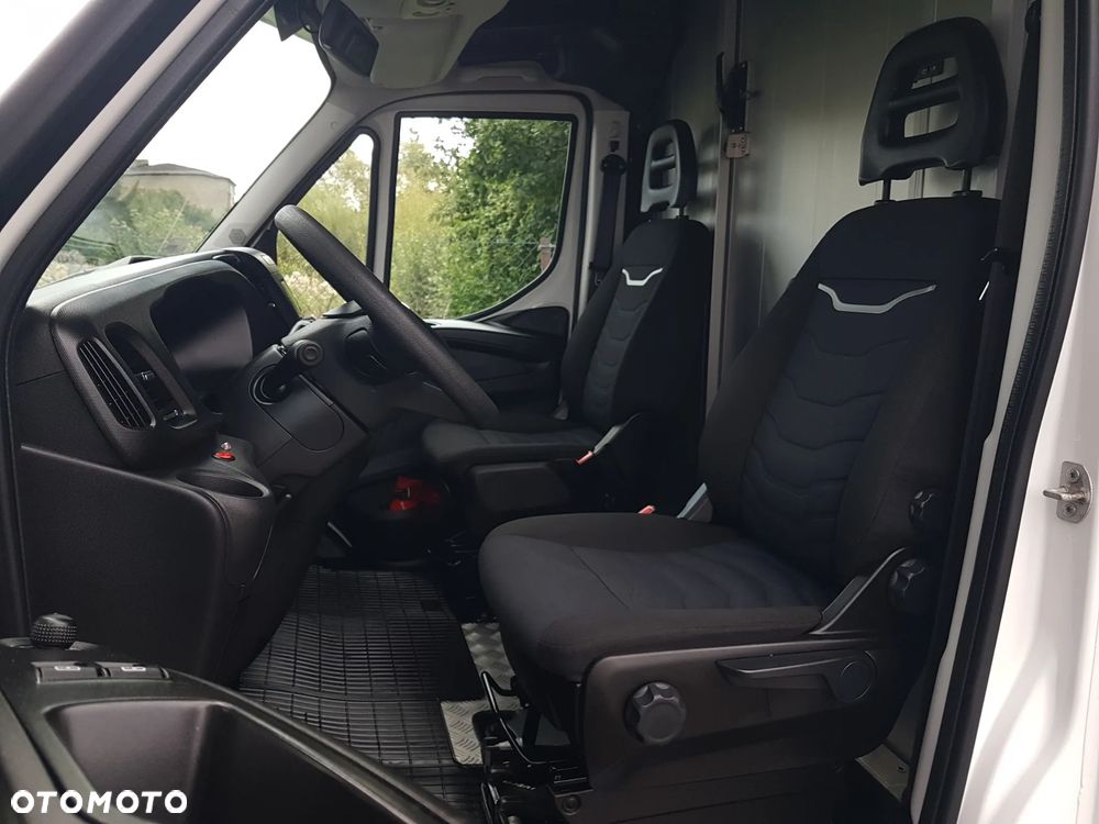 Iveco DAILY KONTENER NISKOPODŁOGOWY 4,43x2,23x2,42 SKLEP FOODTRUCK BAR KLIMA KONIOWÓZ KAMPER - 7