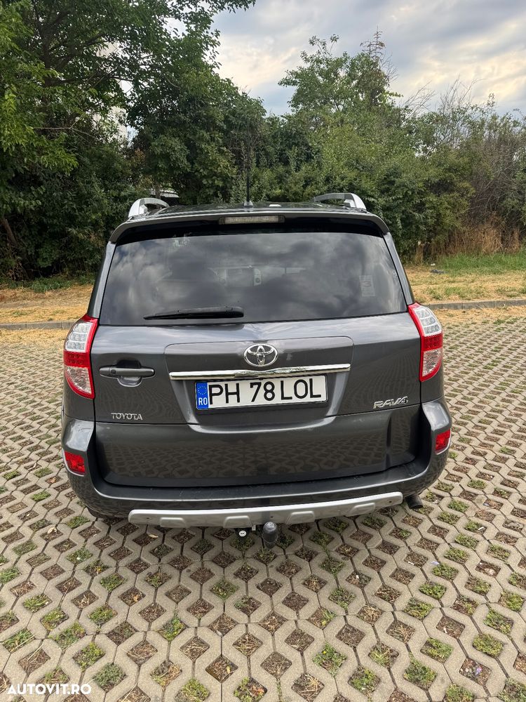 Toyota RAV4 2.2 D-CAT AWD Aut Luxury - 7