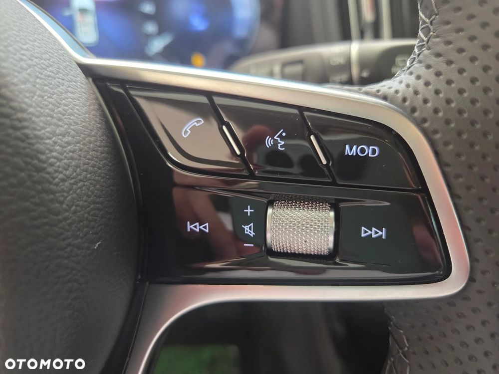 Hongqi HS3 2.0T AWD - 18