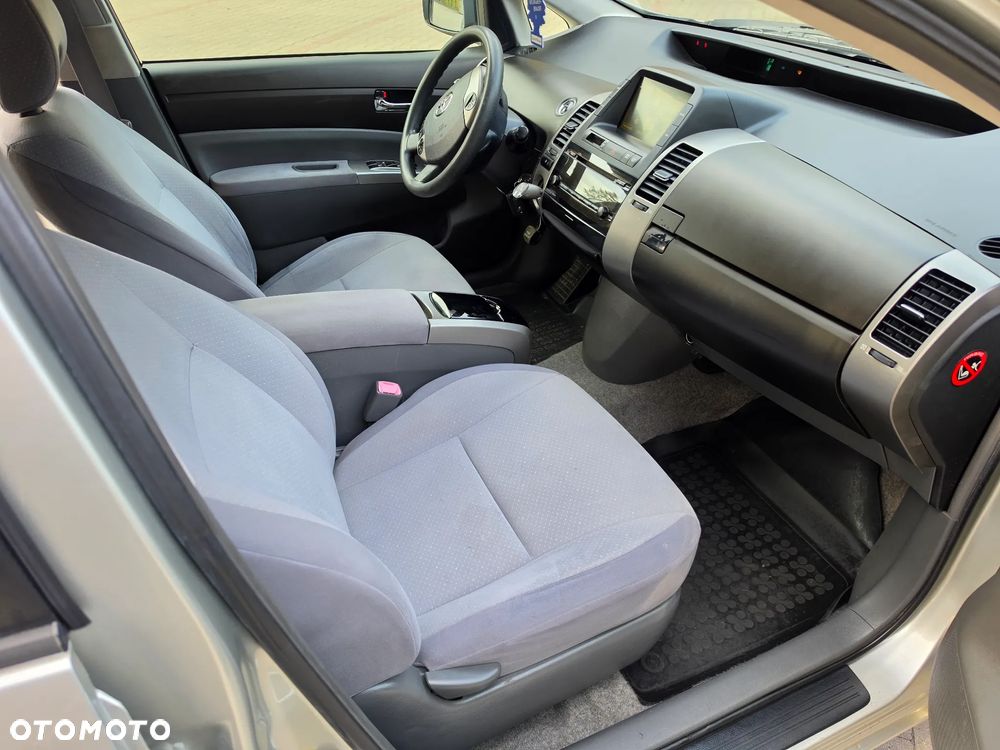 Toyota Prius 1.5 VVT-i Prestige - 16