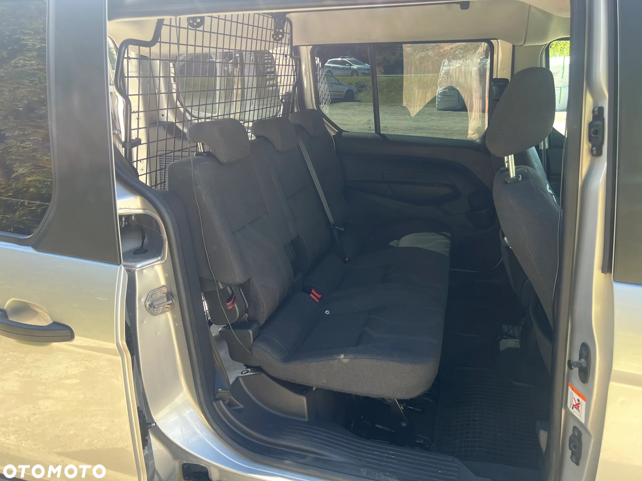 Ford Transit Connect - 12