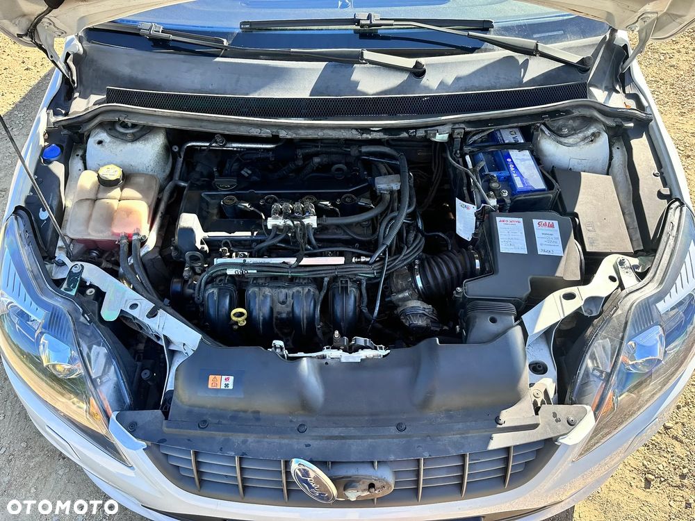 Ford Focus 1.8 Sport - 7