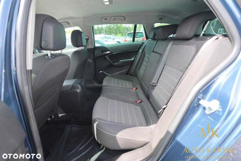 Opel Insignia - 33