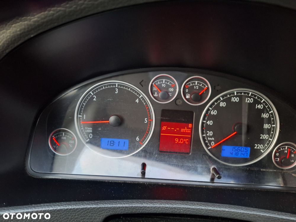 Volkswagen Multivan TDI L1 Highline - 11