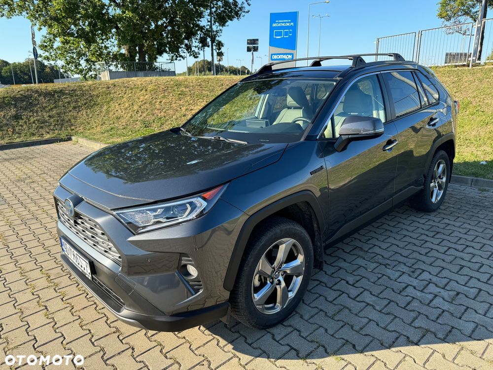 Toyota RAV4 - 8