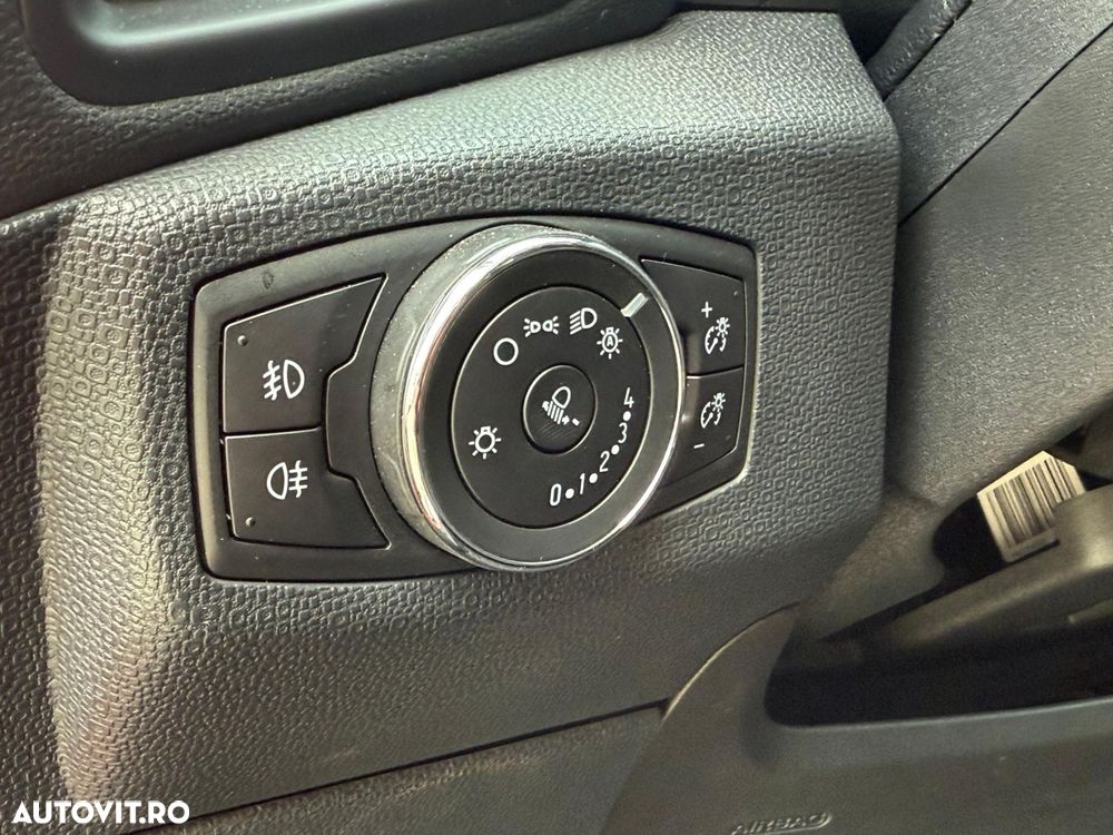 Ford EcoSport - 25