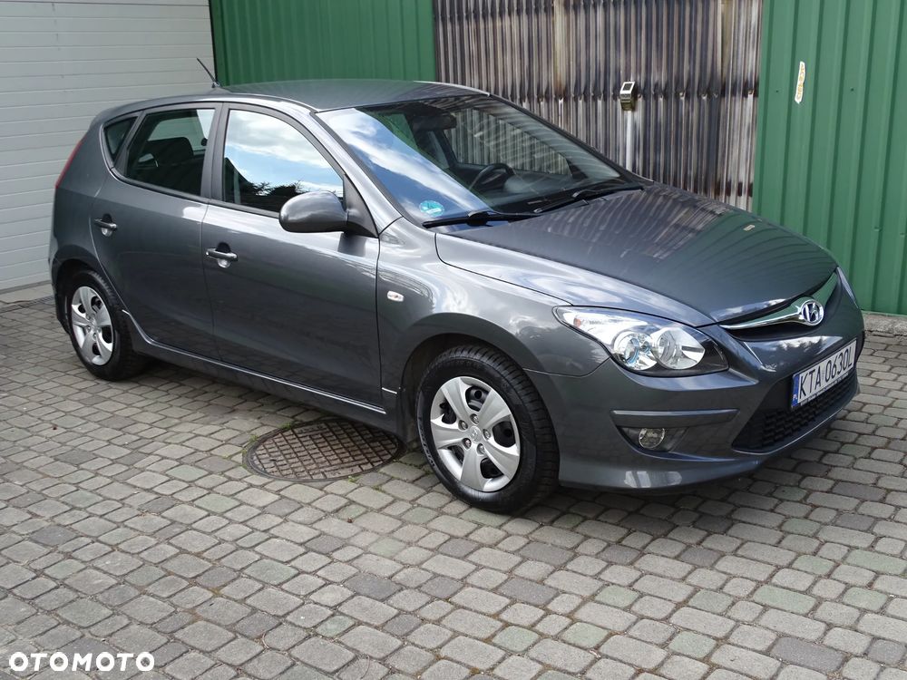 Hyundai i30 1.4 Classic + - 24