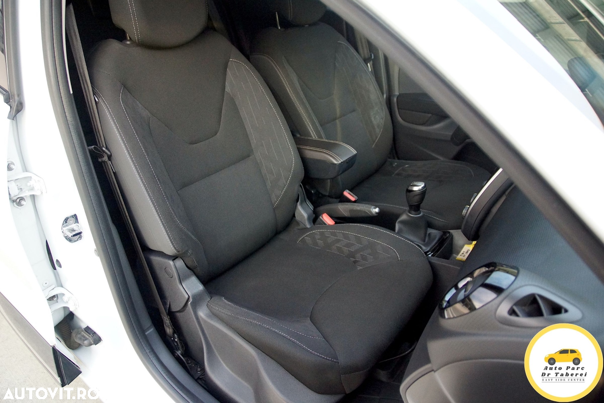 Renault Clio ENERGY TCe 90 Start & Stop LIMITED 2018 - 24