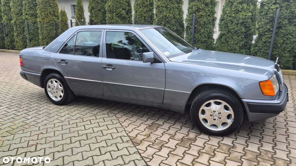 Mercedes-Benz W124 (1984-1993) - 1