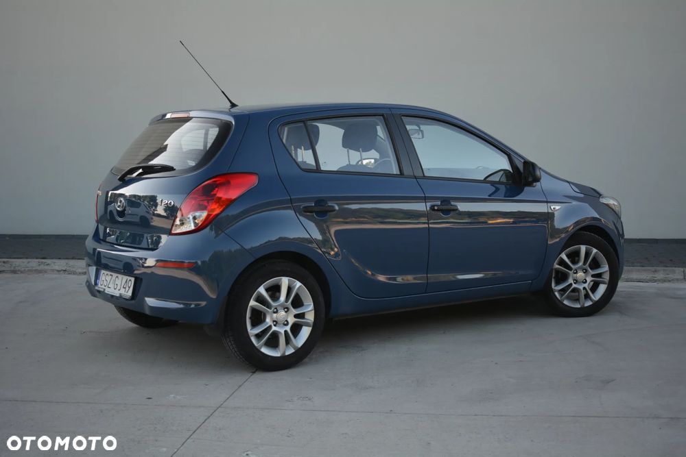 Hyundai i20 - 10