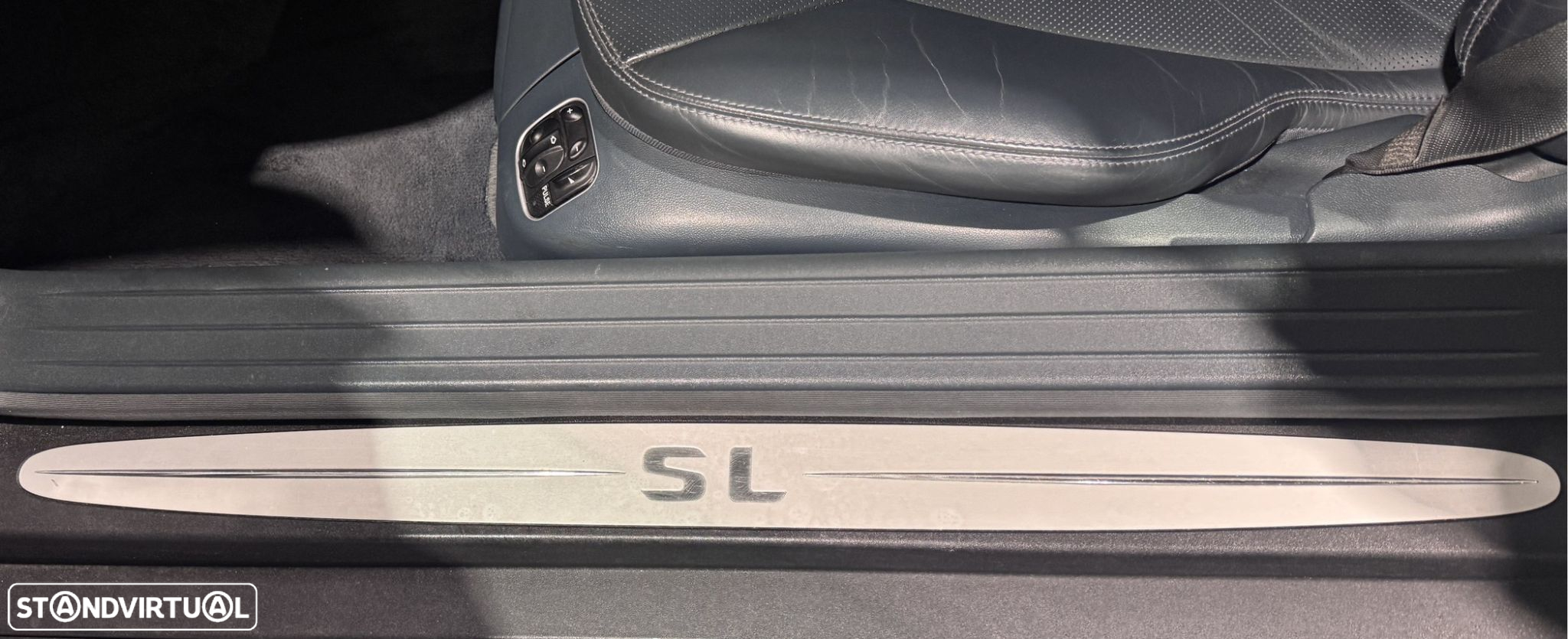 Mercedes-Benz SL 500 Standard - 44