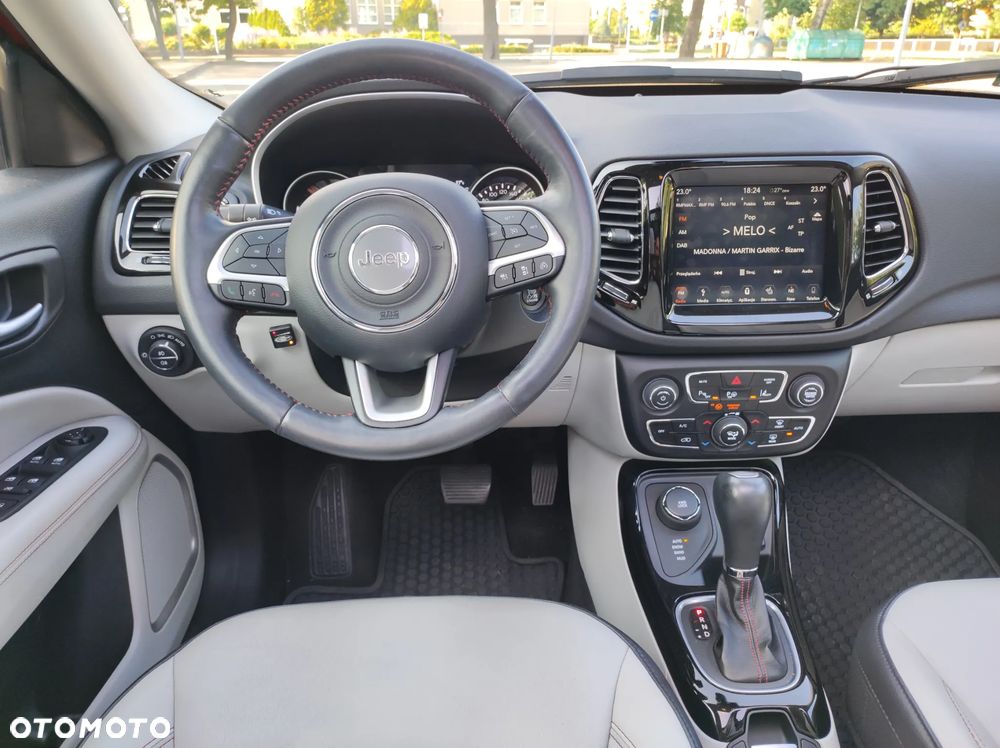 Jeep Compass 1.4 TMair Limited 4WD S&S - 37