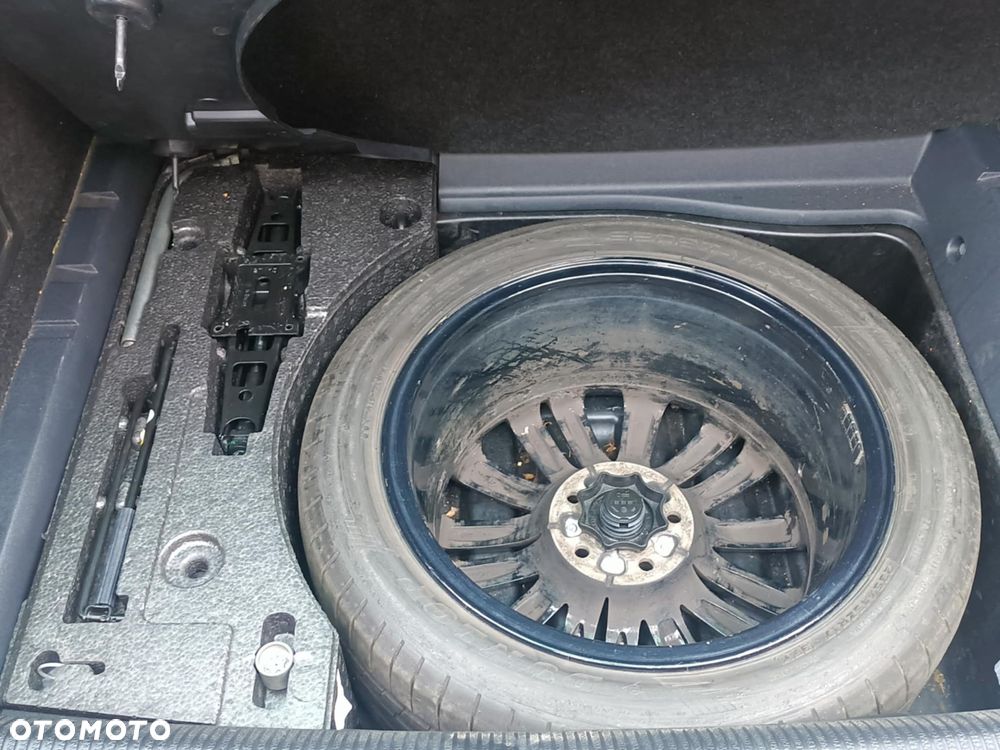 Volkswagen Passat Variant 2.0 TDI Comfortline R-Style DSG - 17