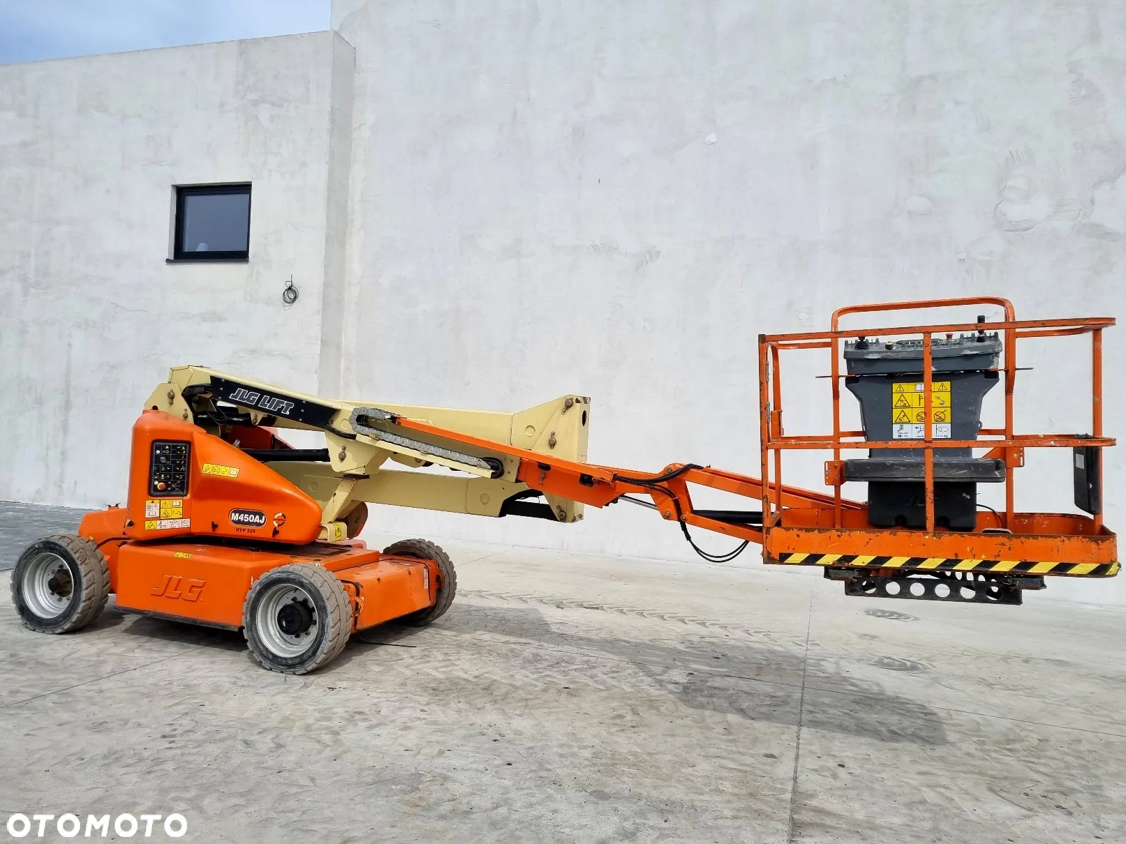 JLG M450AJ - M423 - 4